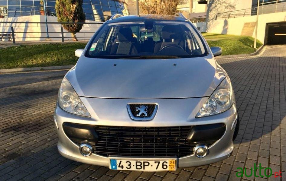 2006' Peugeot 307 Sw photo #4