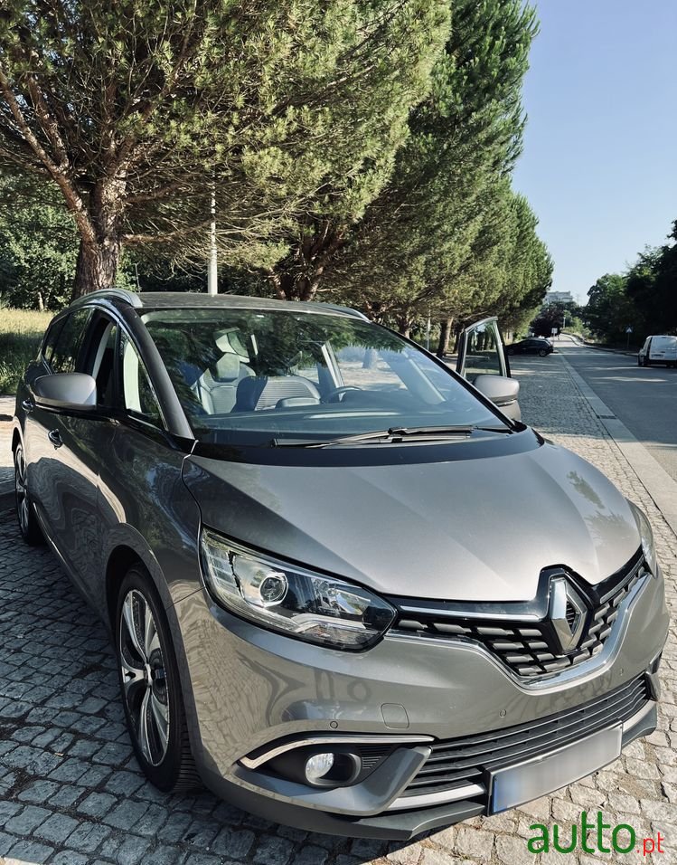 2018' Renault Grand Scenic photo #1
