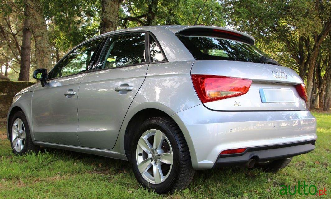 2015' Audi A1 Sportback photo #4