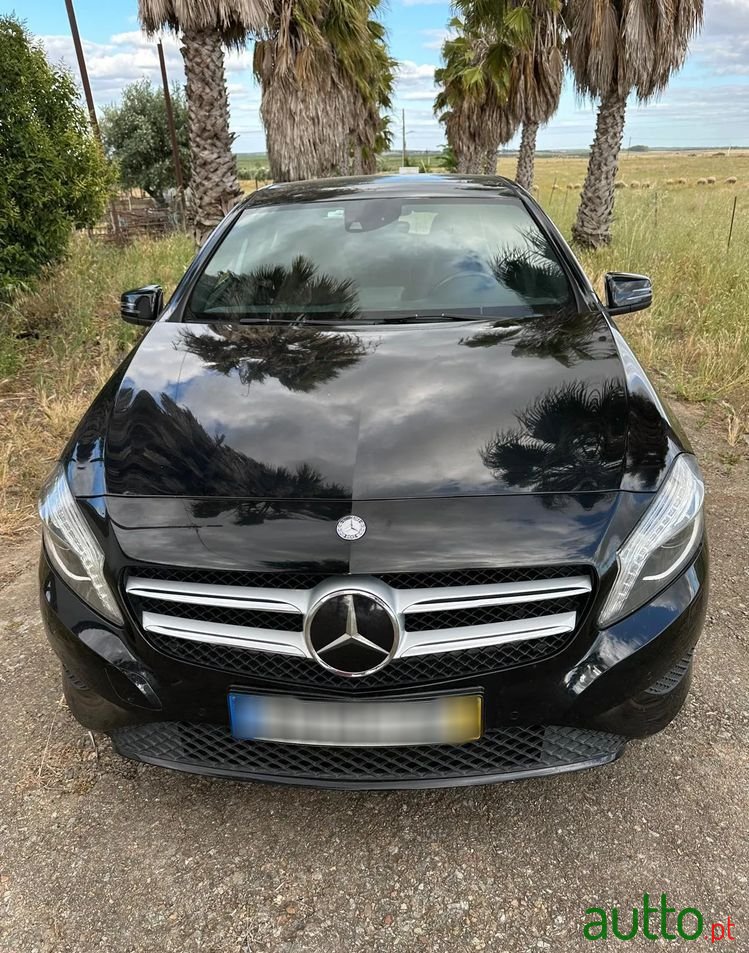 2014' Mercedes-Benz A 200 photo #1