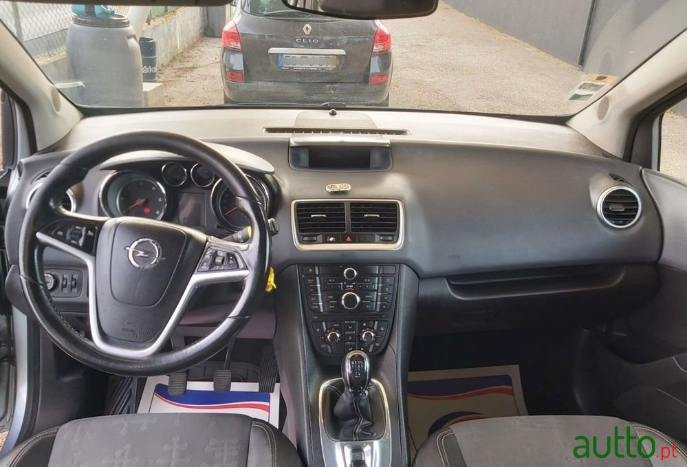 2011' Opel Meriva 1.3 Cdti Cosmo photo #5
