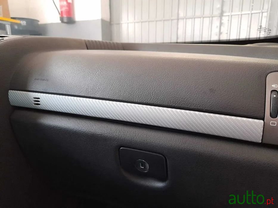 2005' Peugeot 407 Sw photo #3