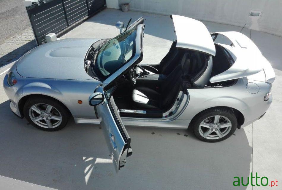 2007' Mazda MX-5 photo #4