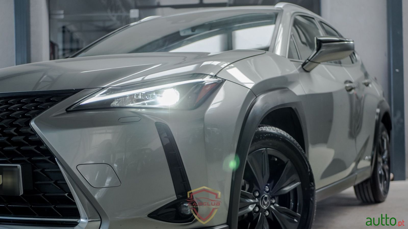 2020' Lexus Ux-250H photo #5