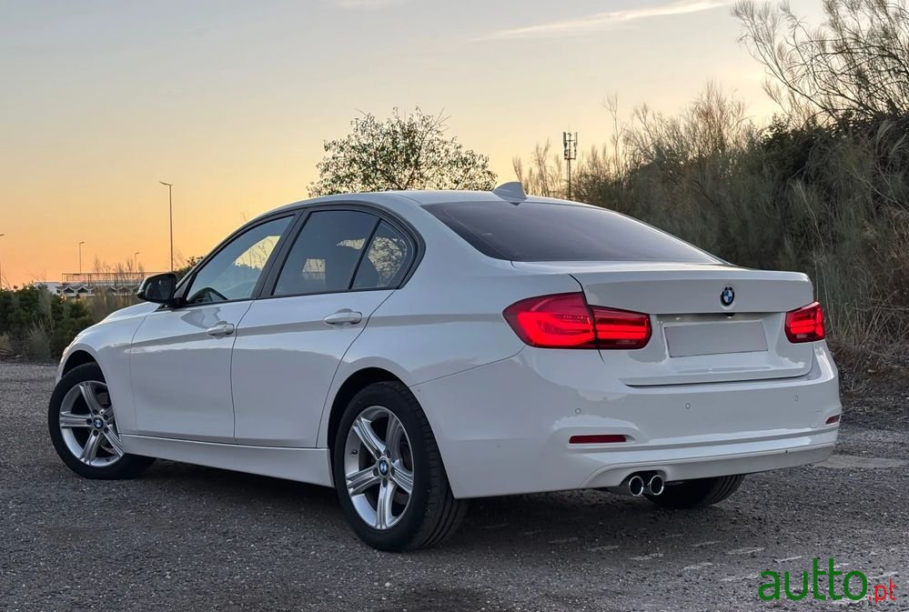 2016' BMW Série 3 D Aut. photo #3