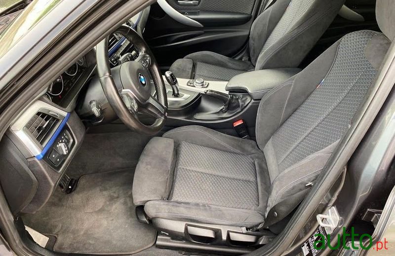 2017' BMW 318 photo #5