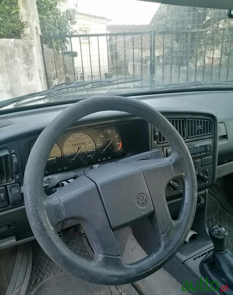1993' Volkswagen Passat photo #4