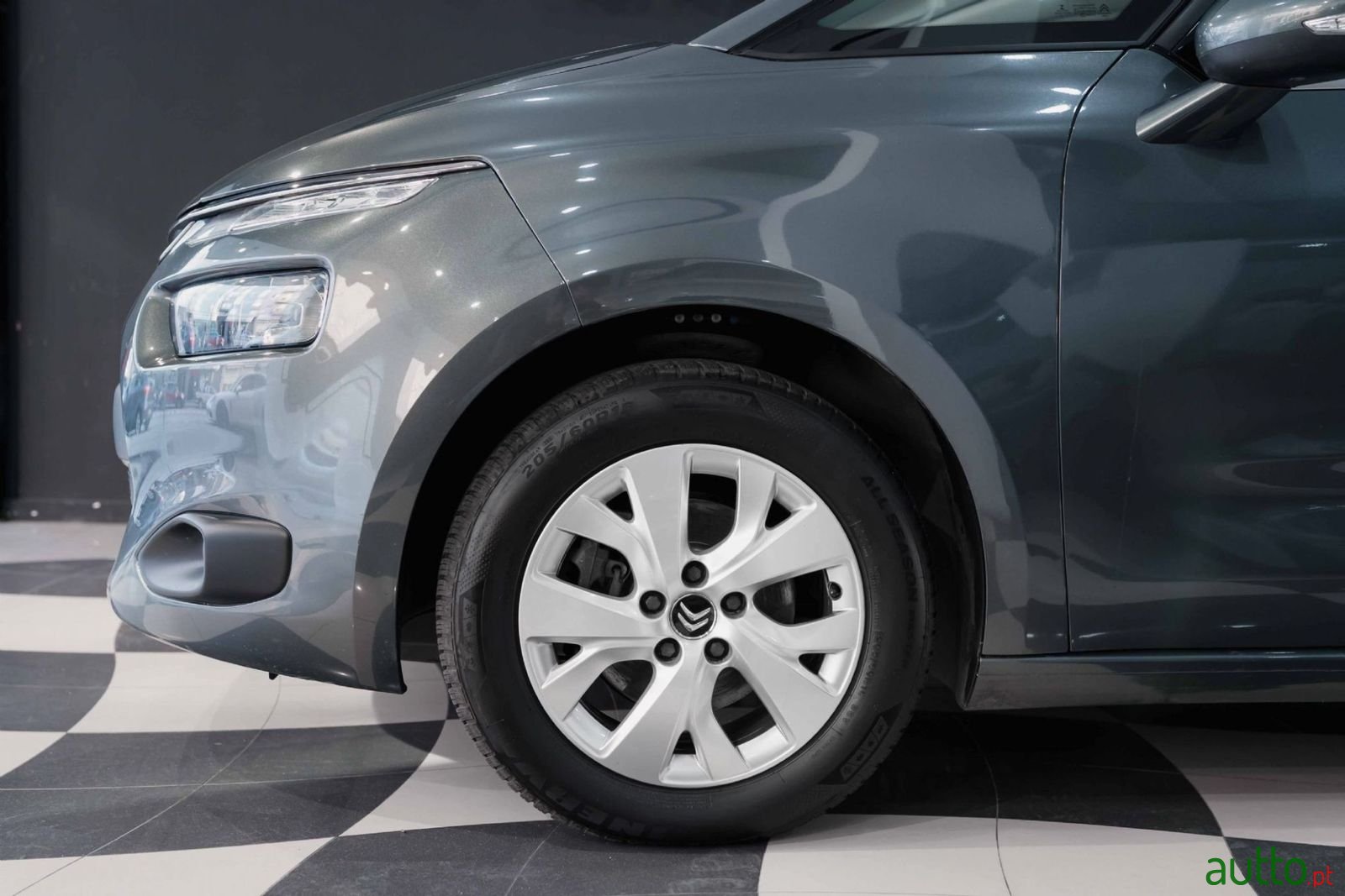 2015' Citroen C4 Picasso photo #5