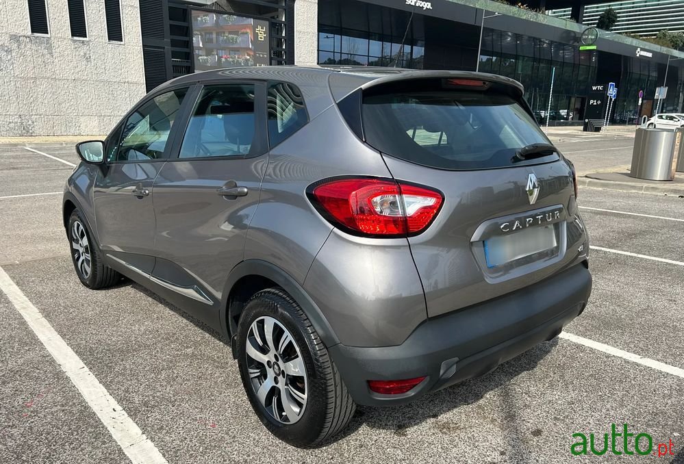 2015' Renault Captur 1.5 Dci Edc photo #5