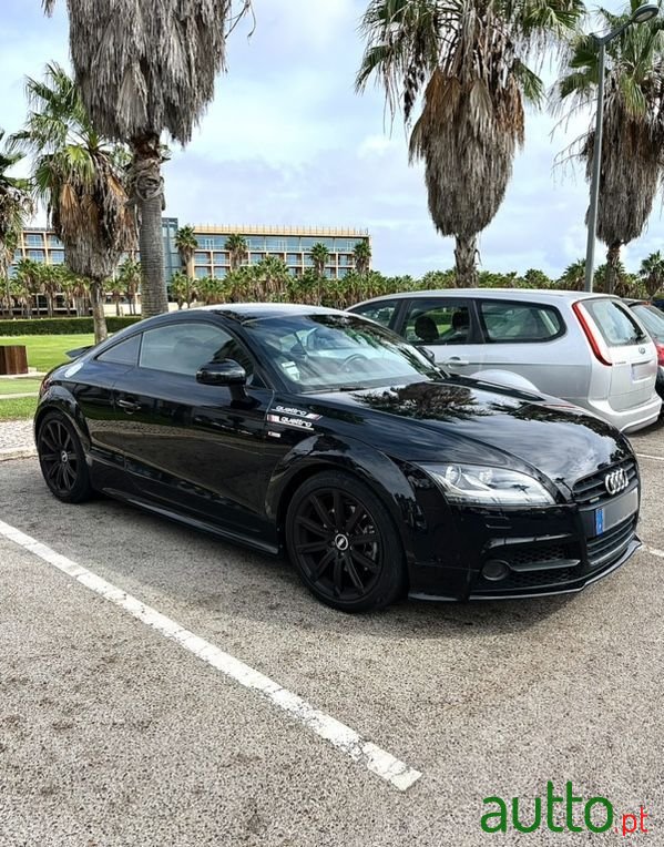 2013' Audi TT Coupé photo #1