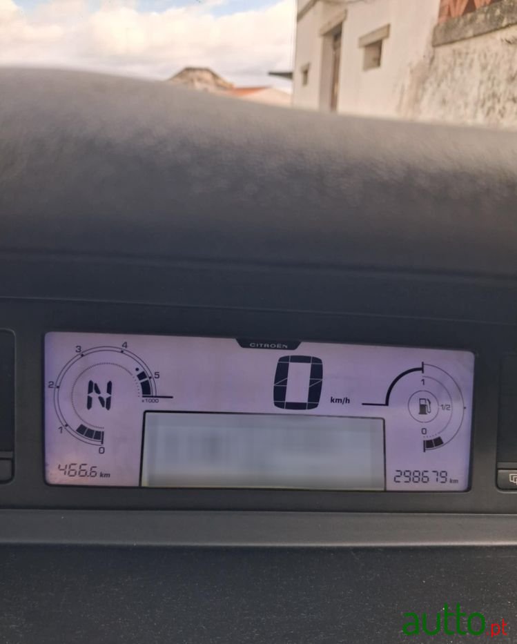 2008' Citroen C4 Picasso photo #4