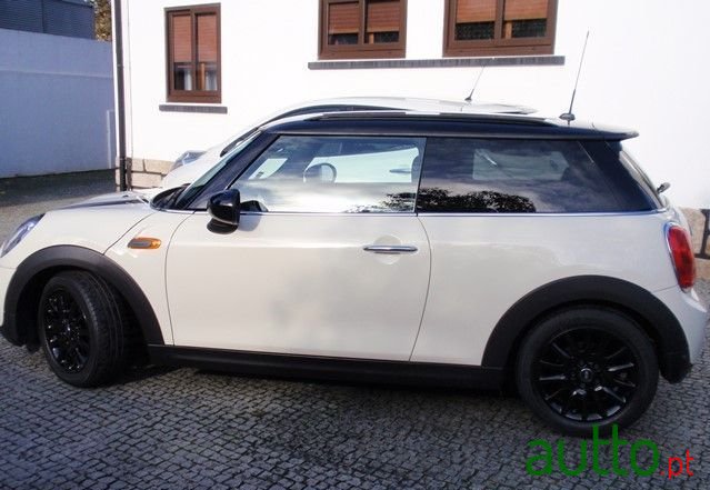 2017' MINI One photo #3
