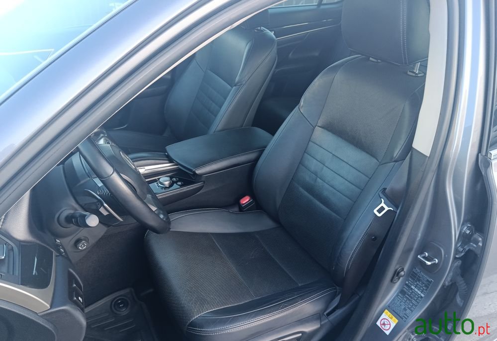 2016' Lexus Gs 300H photo #5