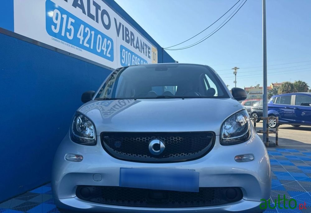 2019' Smart Fortwo Electric Drive Passion photo #3