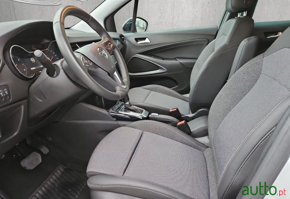 2024' Opel Crossland photo #6