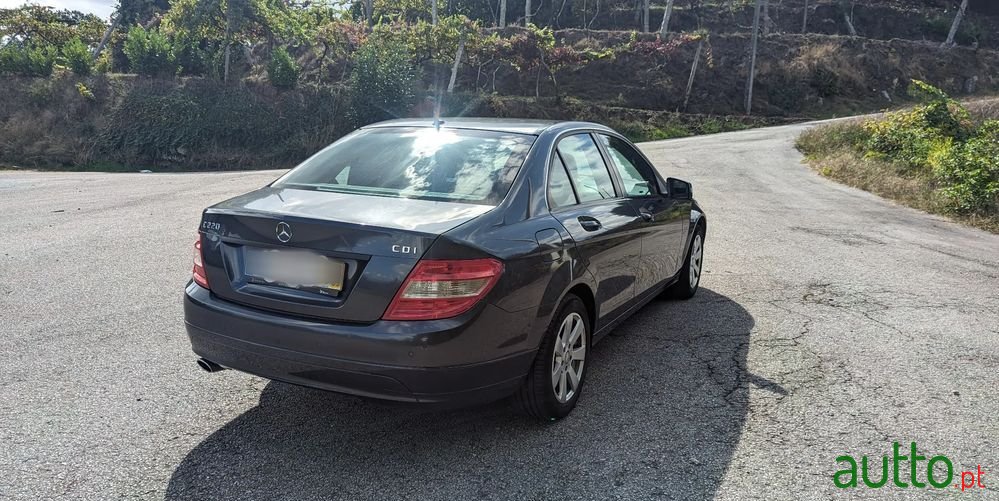 2011' Mercedes-Benz C 220 photo #1