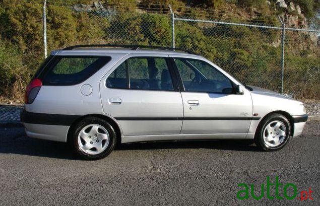 1998' Peugeot 306 Break photo #2