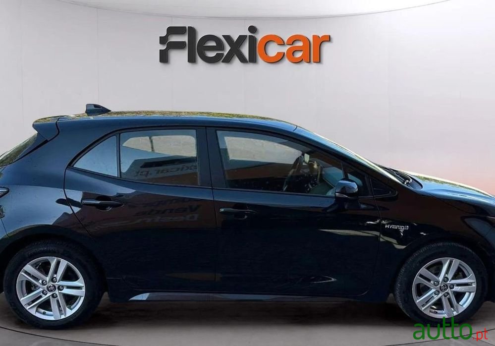 2021' Toyota Corolla 1.8 Hybrid Comfort photo #2