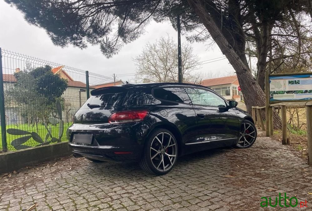 2011' Volkswagen Scirocco 2.0 Tdi Sport photo #2