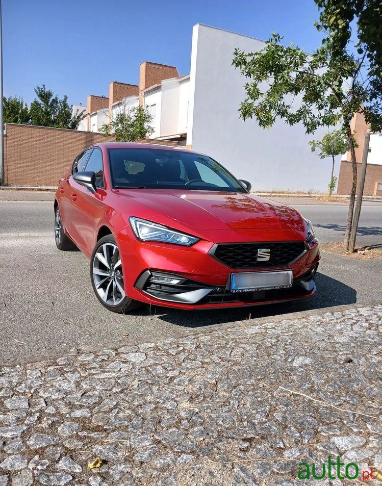 2020' SEAT Leon photo #1