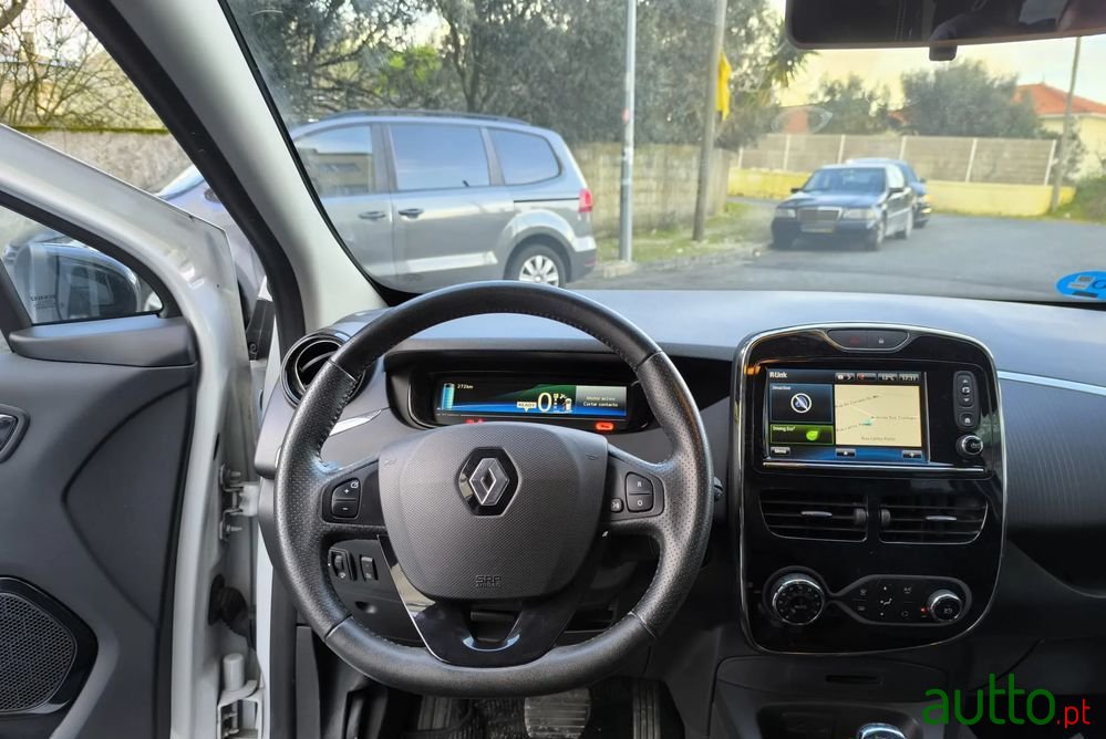 2017' Renault Zoe (C/ Bateria) Bose 40 photo #4