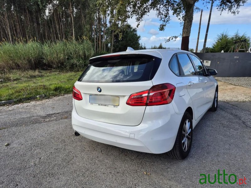 2016' BMW Série 2 D Advantage photo #2