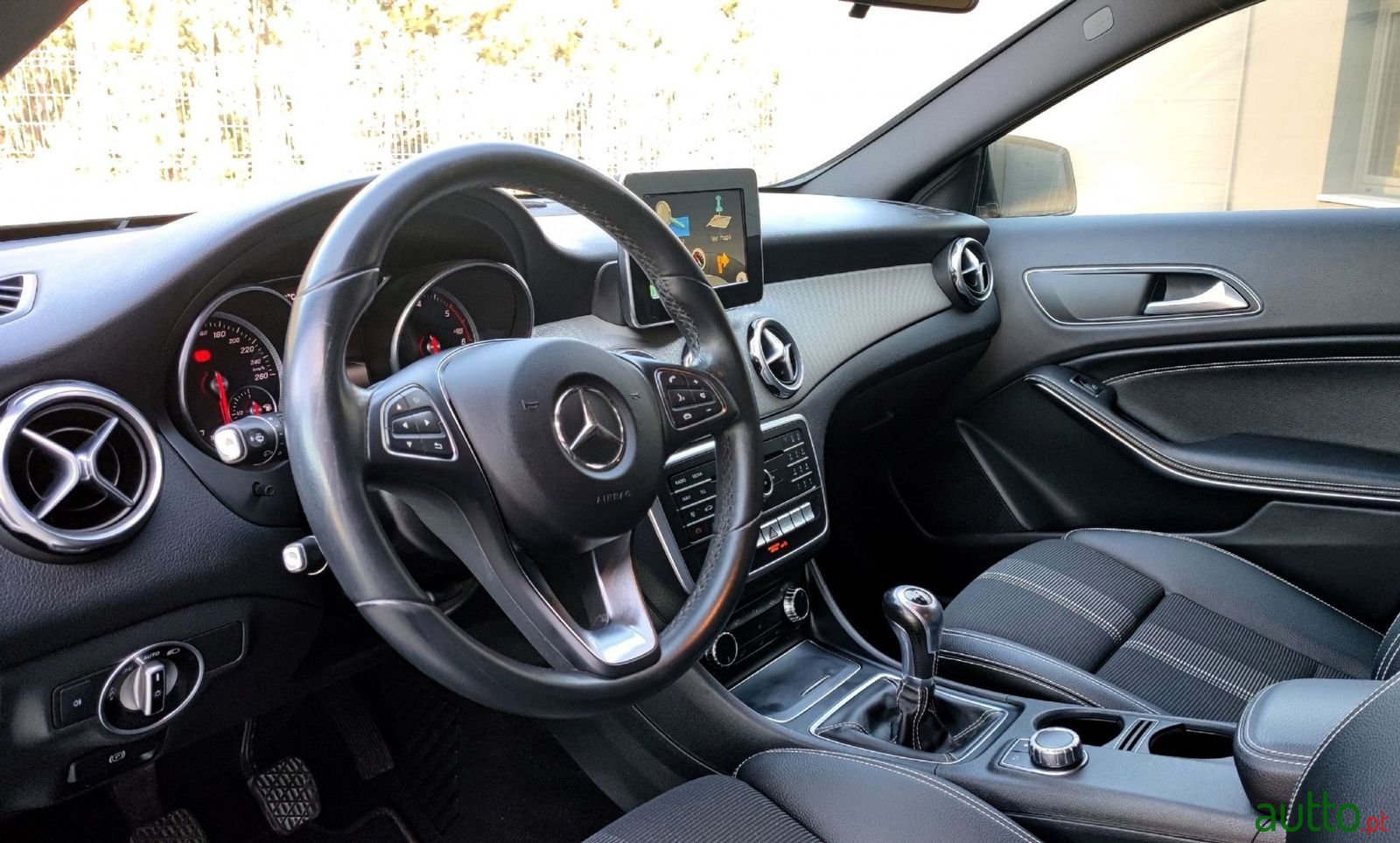 2017' Mercedes-Benz Gla-180 photo #5
