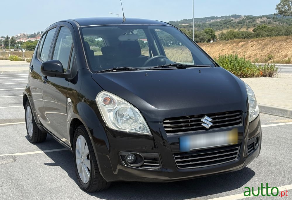 2010' Suzuki Splash 1.3 Ddis Gls photo #2