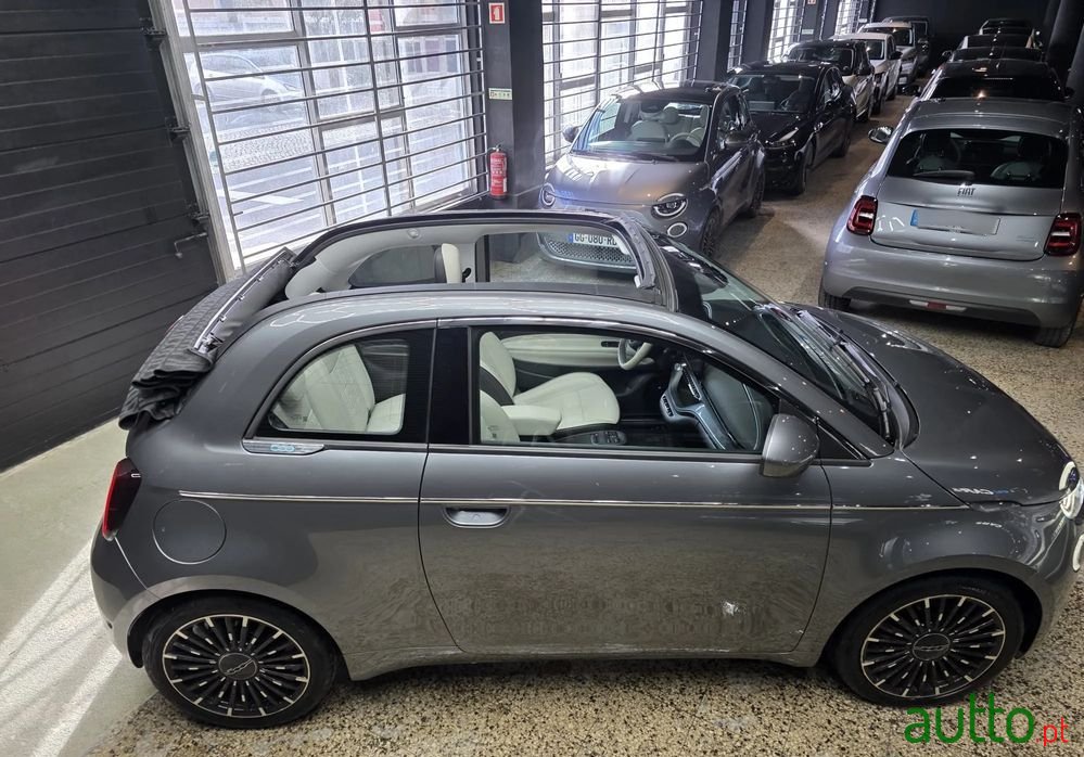 2021' Fiat 500E C La Prima photo #1