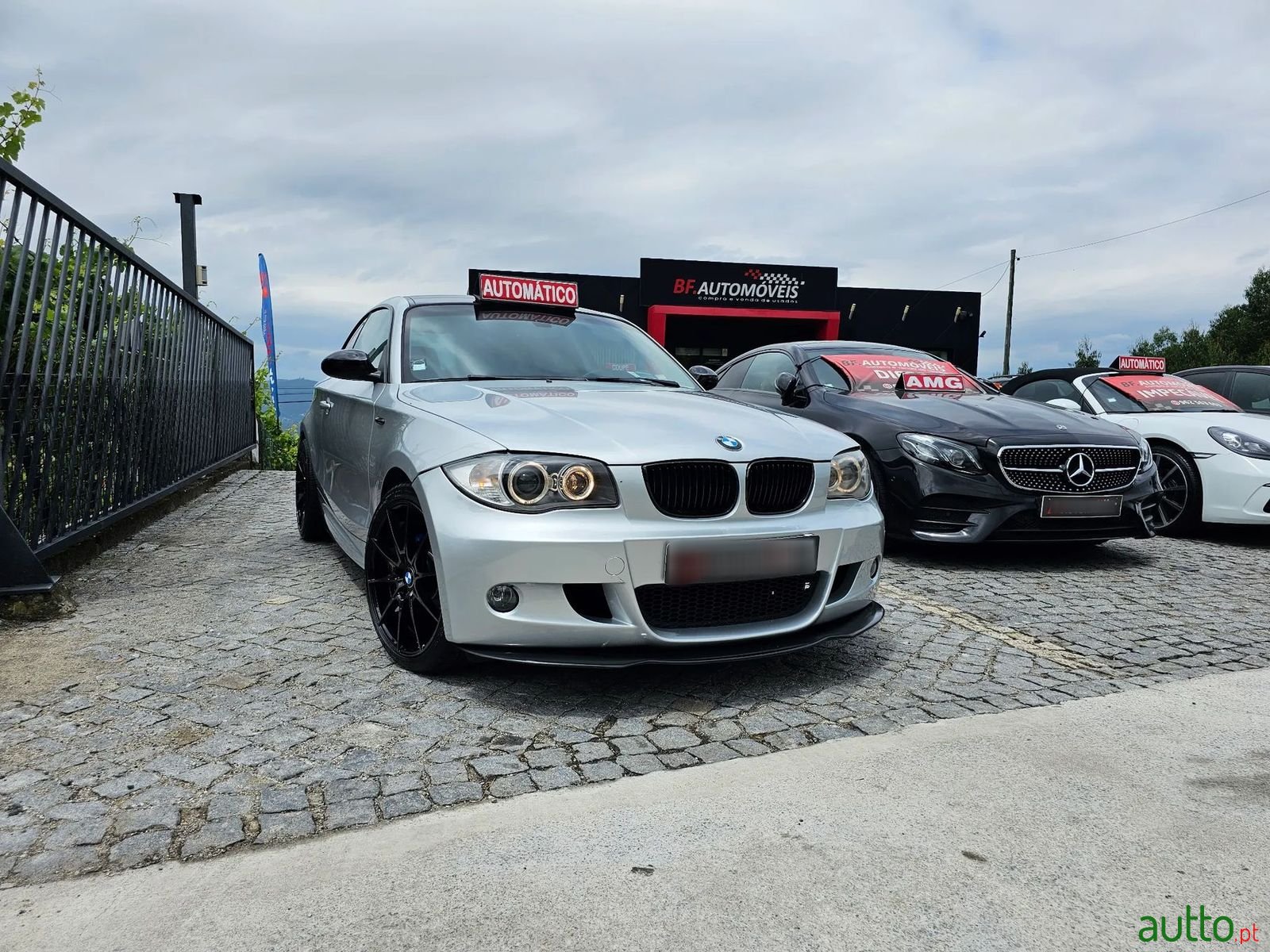 2008' BMW 120 photo #1