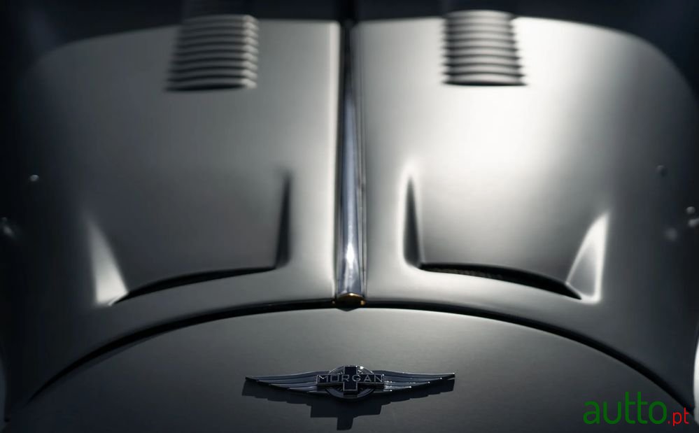 2020' Morgan Plus 6 photo #5