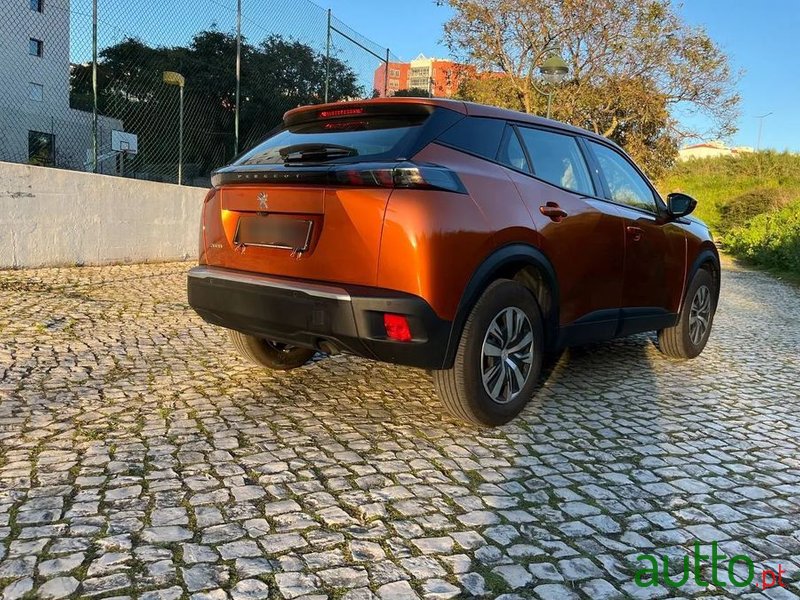 2020' Peugeot 2008 photo #3