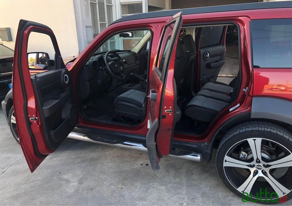 2007' Dodge Nitro photo #4