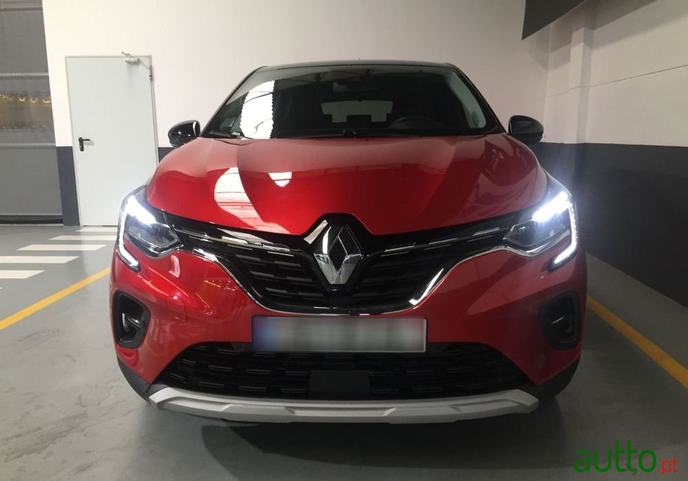2020' Renault Captur 1.5 Dci Exclusive photo #3