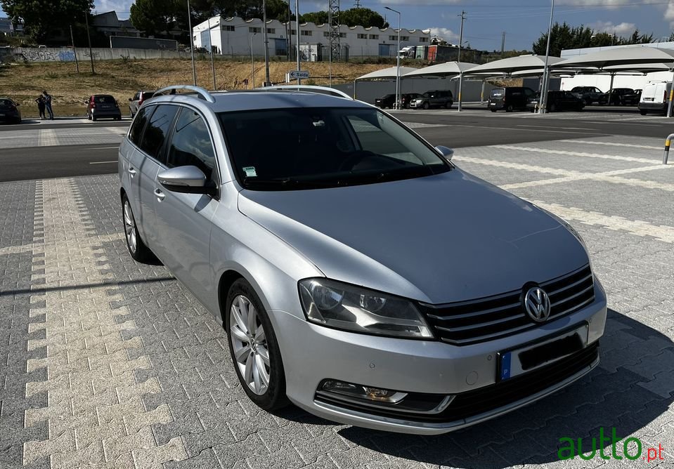 2012' Volkswagen Passat photo #1