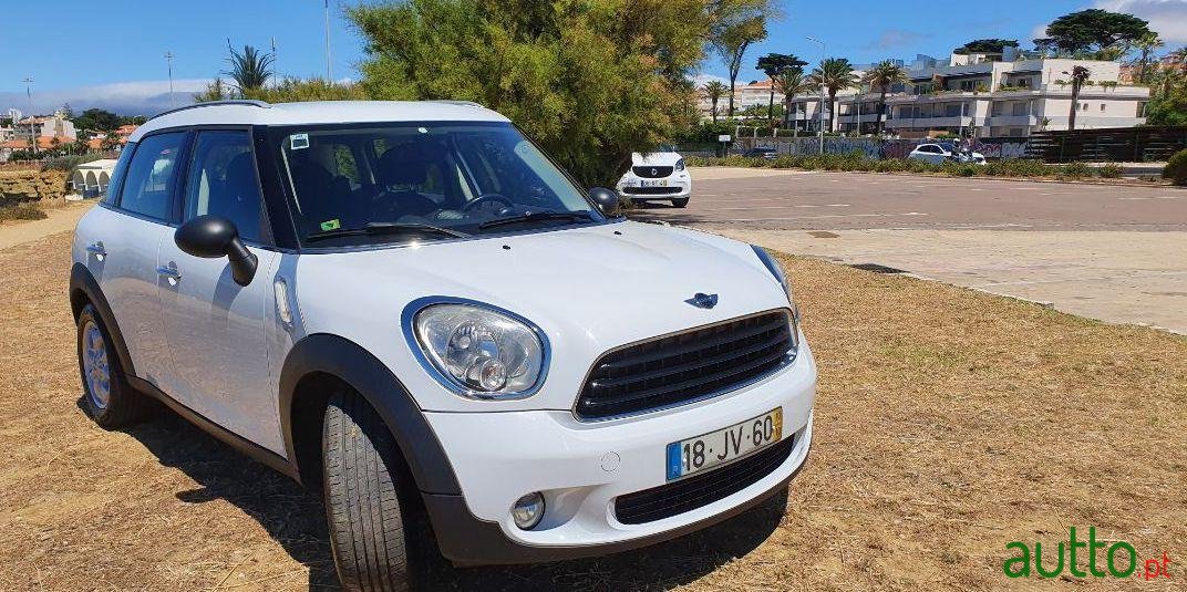 2010' MINI Countryman One D photo #1