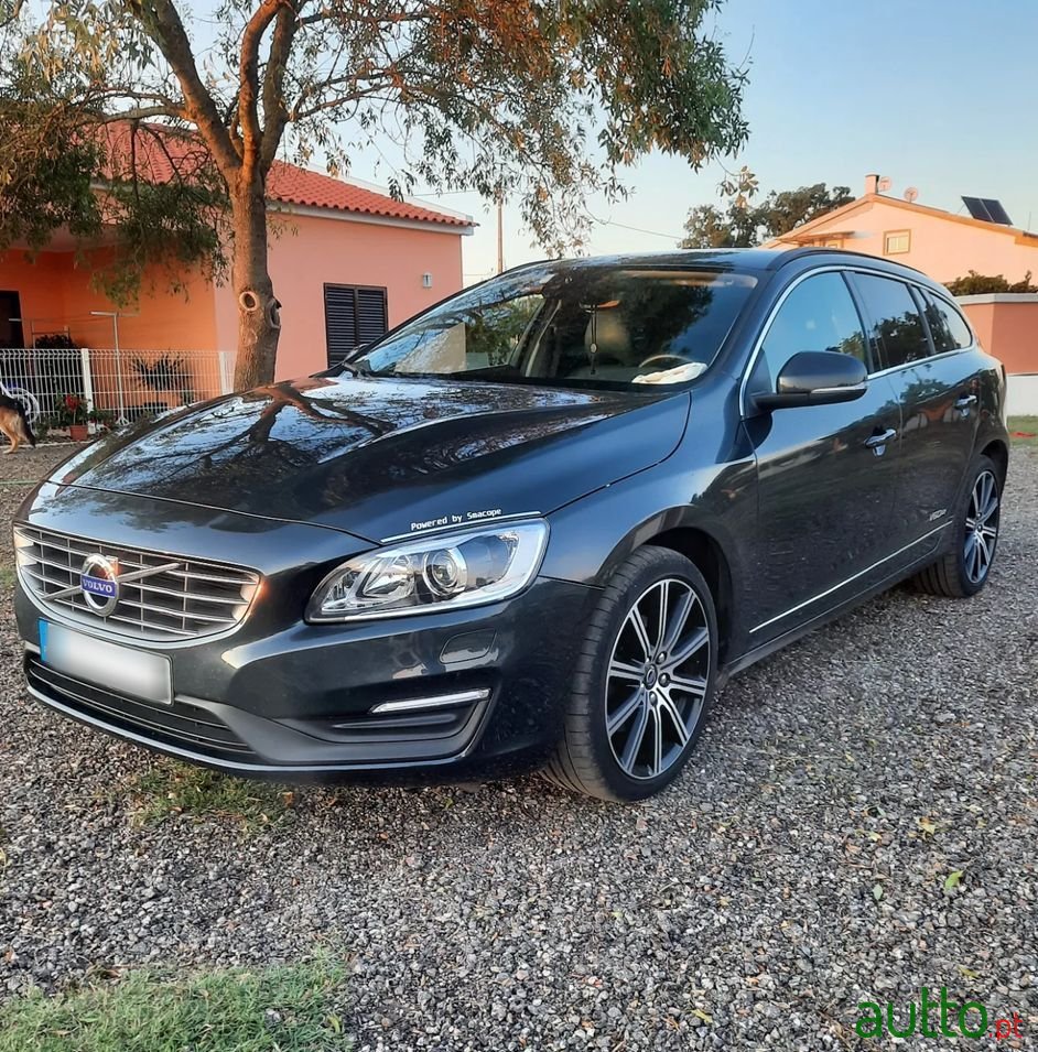 2016' Volvo V60 photo #6