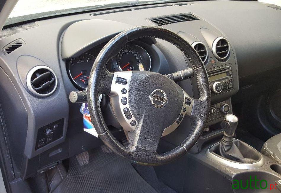 2010' Nissan Qashqai photo #2
