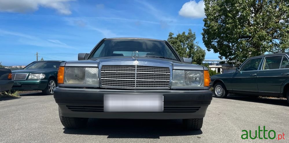 1992' Mercedes-Benz W201 190 E 2.3 photo #3