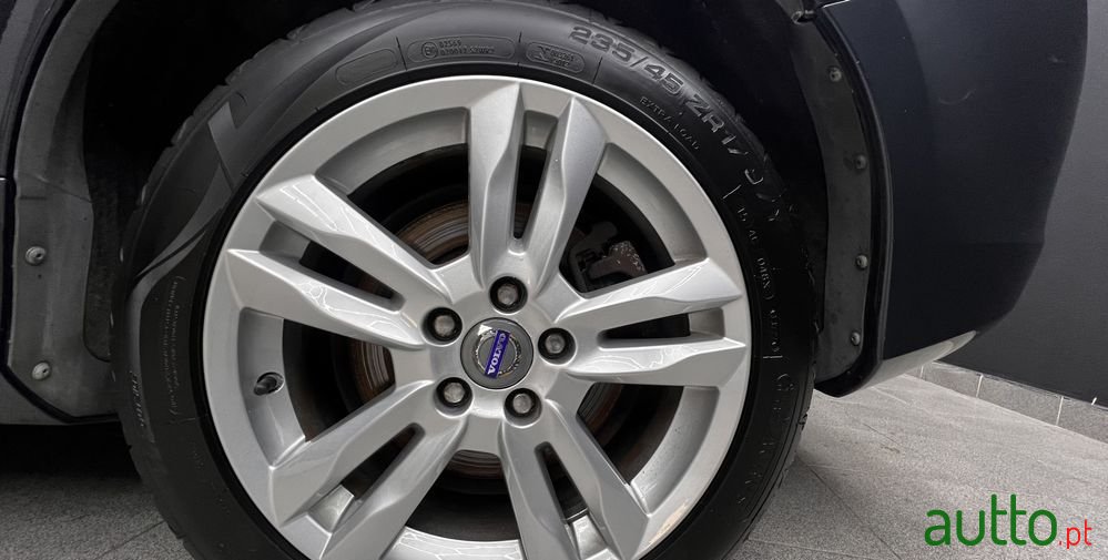 2012' Volvo V60 photo #6