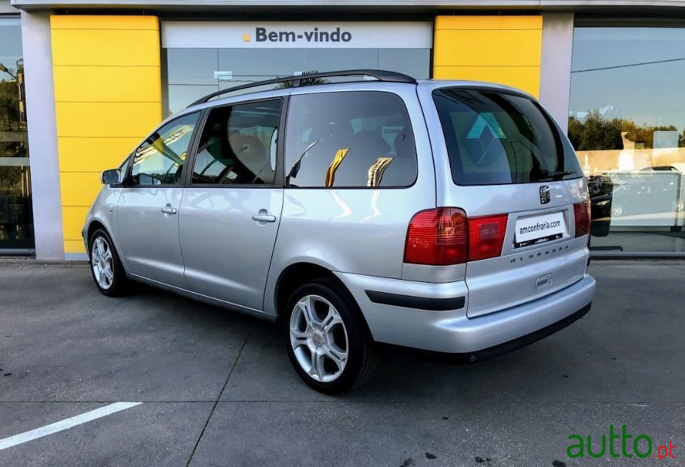 2007' SEAT Alhambra photo #5