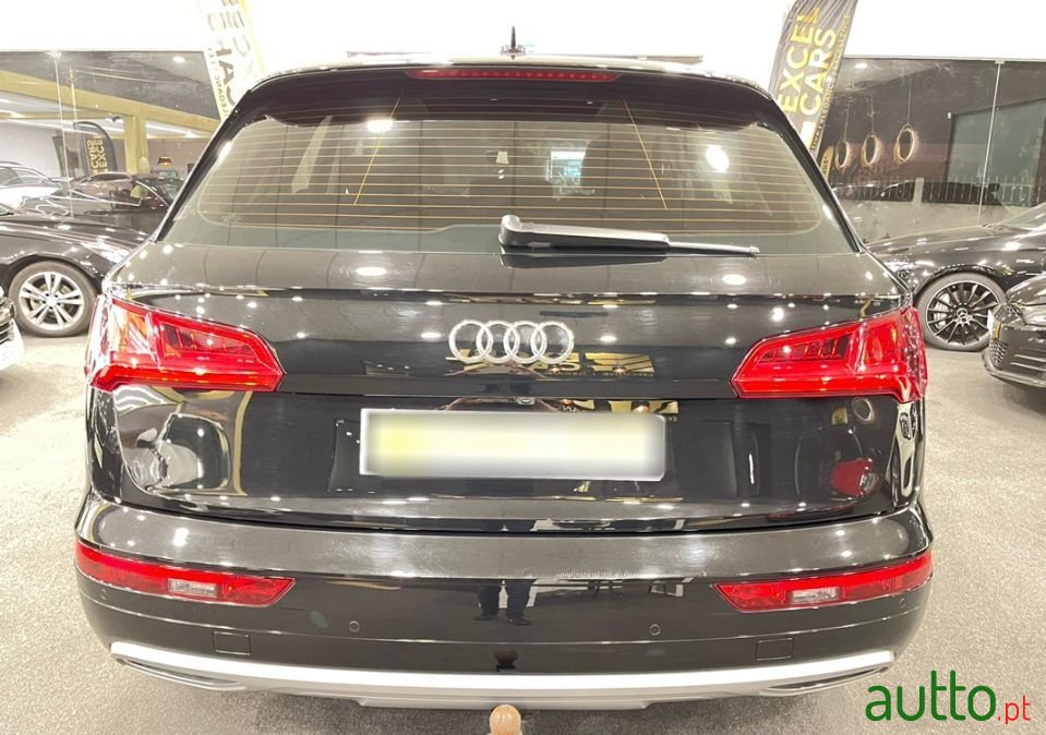 2019' Audi Q5 S-Tronic photo #3