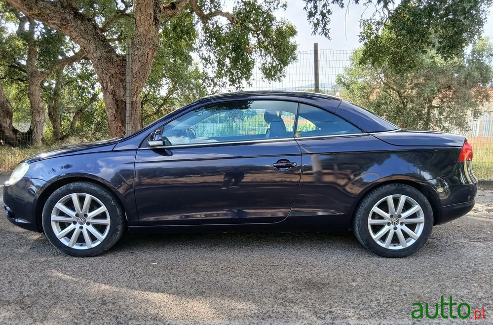 2006' Volkswagen Eos photo #2