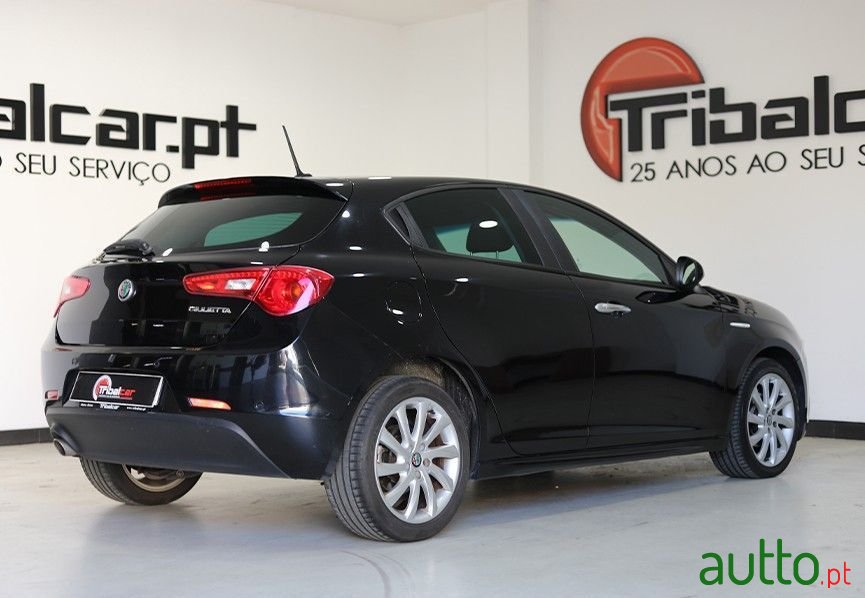 2018' Alfa Romeo Giulietta photo #4