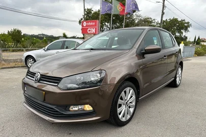 2015' Volkswagen Polo
