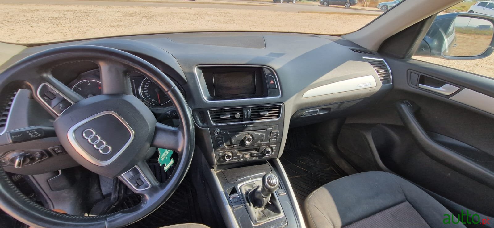 2010' Audi Q5 photo #5