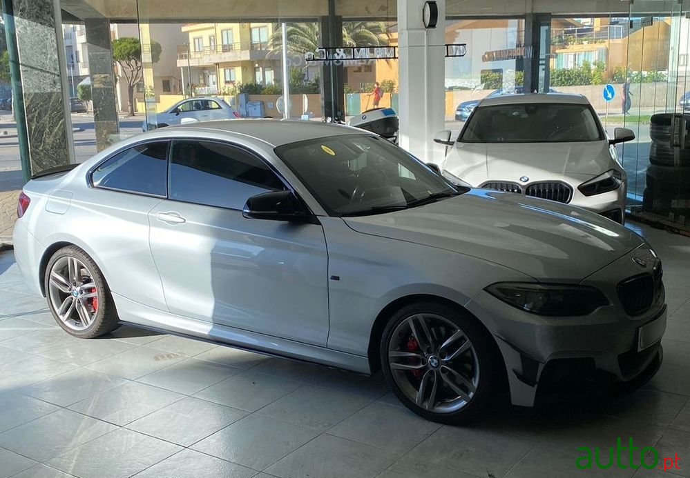 2017' BMW 220 D Pack M photo #3