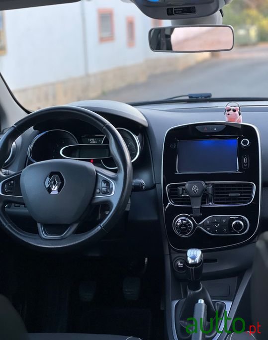 2017' Renault Clio photo #3