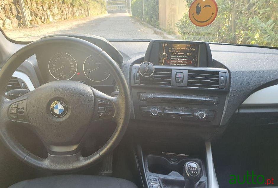 2012' BMW 116 D Efficientdynamics photo #4