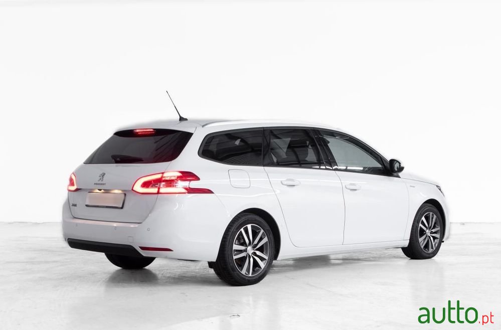 2021' Peugeot 308 Sw photo #3